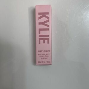 Kylie Matte Liquid Lipstick- Mary Jo K